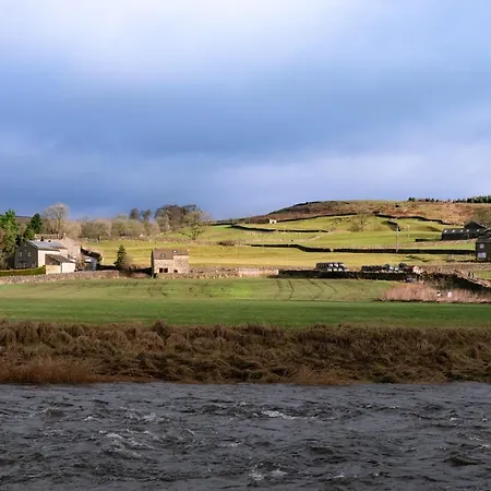 Dales Edge - スキプトン